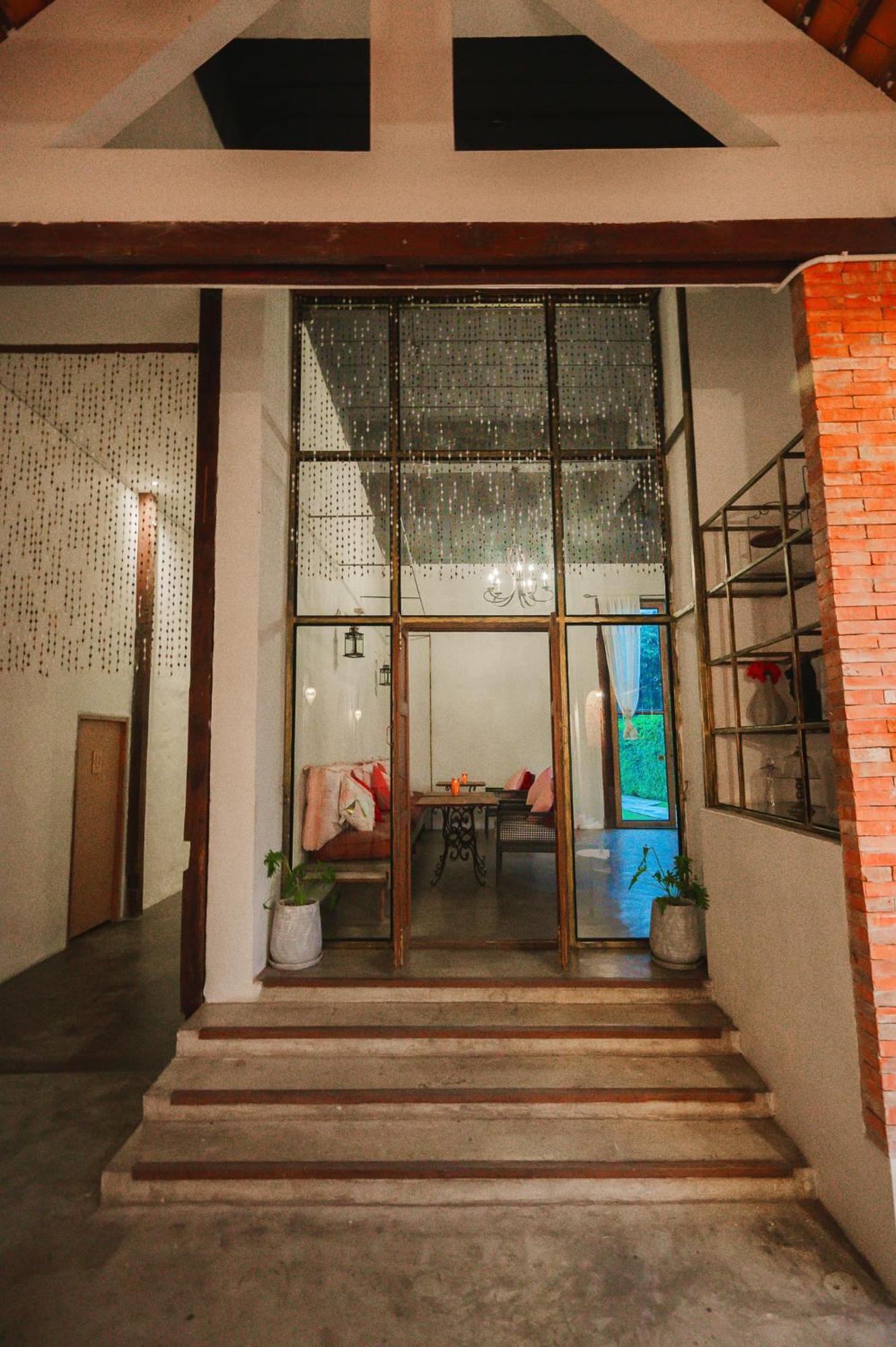 White Wall Riverfront Hotel Kamphaeng Phet Exteriör bild