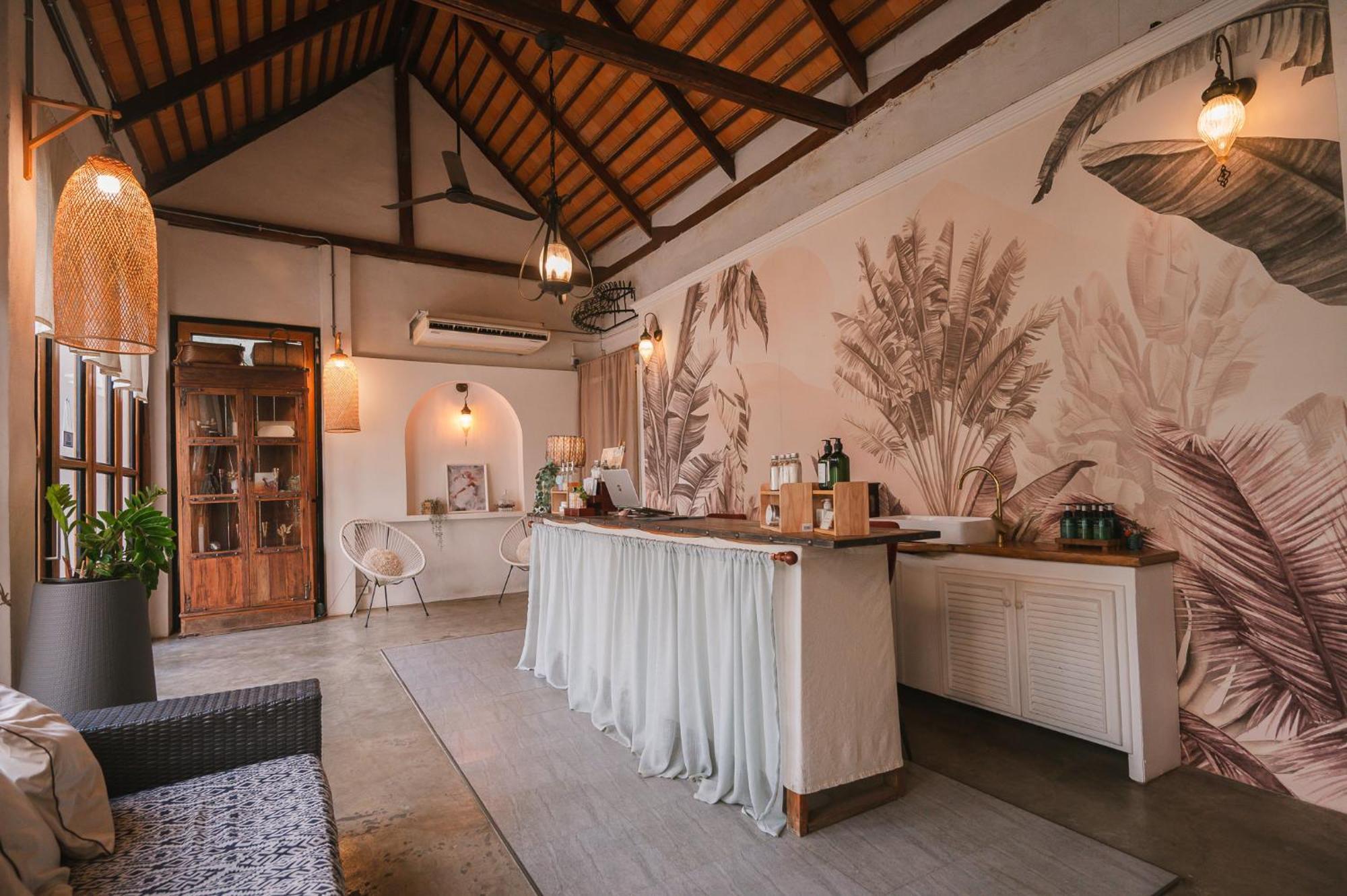 White Wall Riverfront Hotel Kamphaeng Phet Exteriör bild